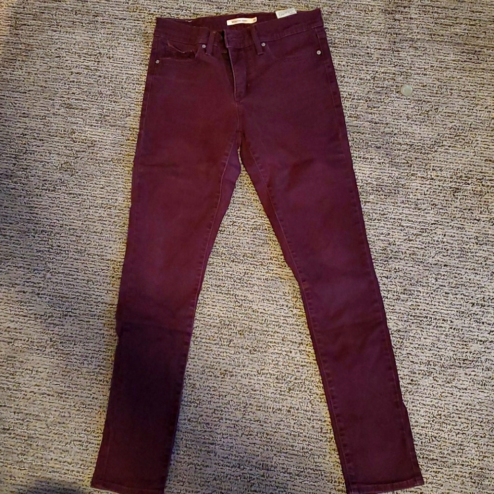 Levi's Maroon Skinny Jeans